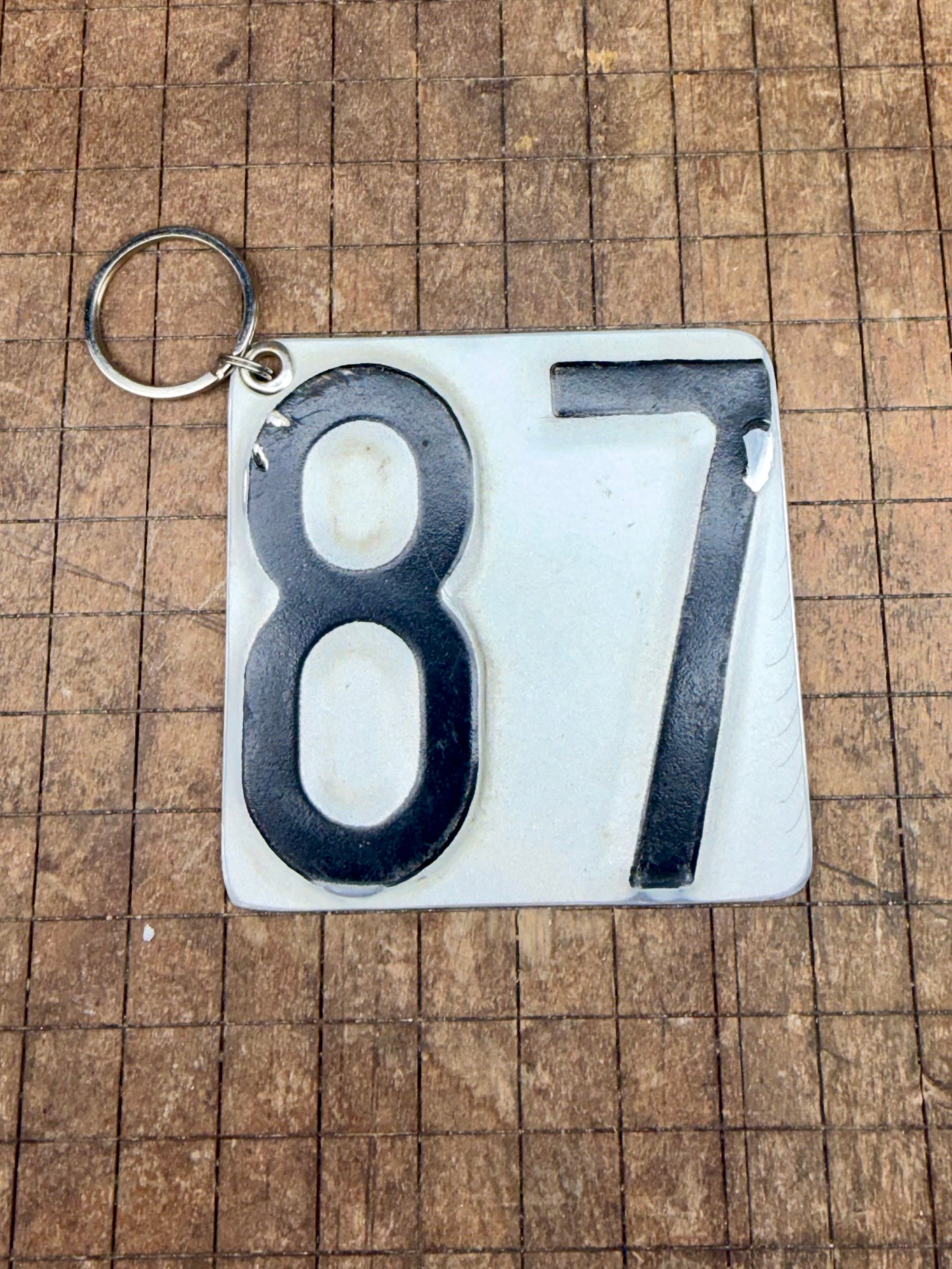 Vintage License Plate Keychain - Number 87