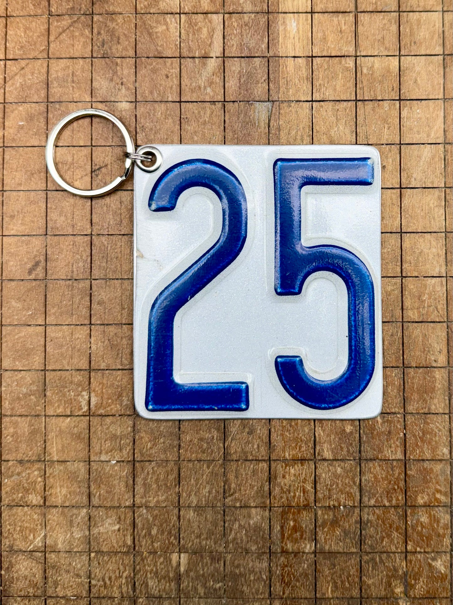 Vintage License Plate Keychain - Number 25