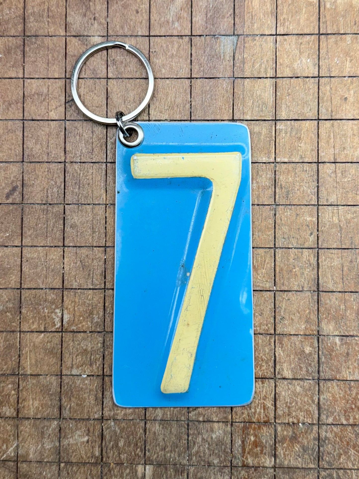 Vintage License Plate Keychain - Number 7