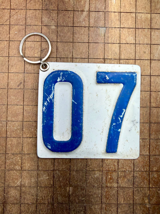 Vintage License Plate Keychain - Number 07