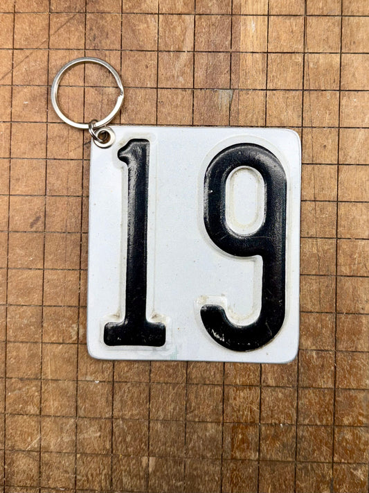 Vintage License Plate Keychain - Number 19