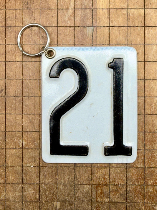 Vintage License Plate Keychain - Number 21